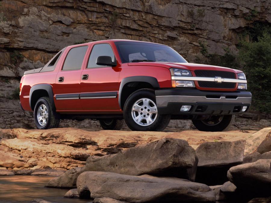  Chevrolet Avalanche 2002 года  (фото 1 из 93)